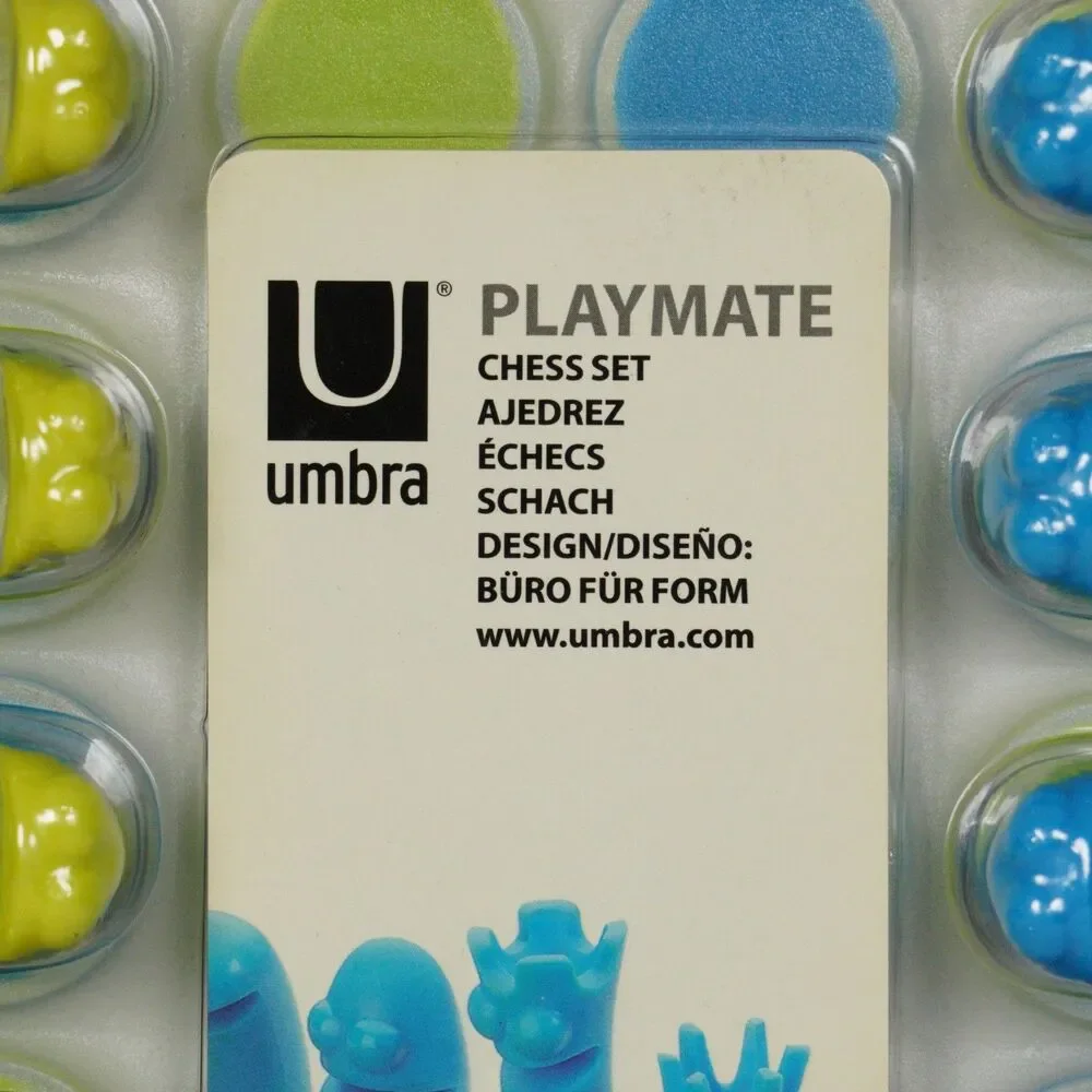 Umbra Playmate Chess Set Blue and Lime Rubber Game Pieces Buro fur Form Monster